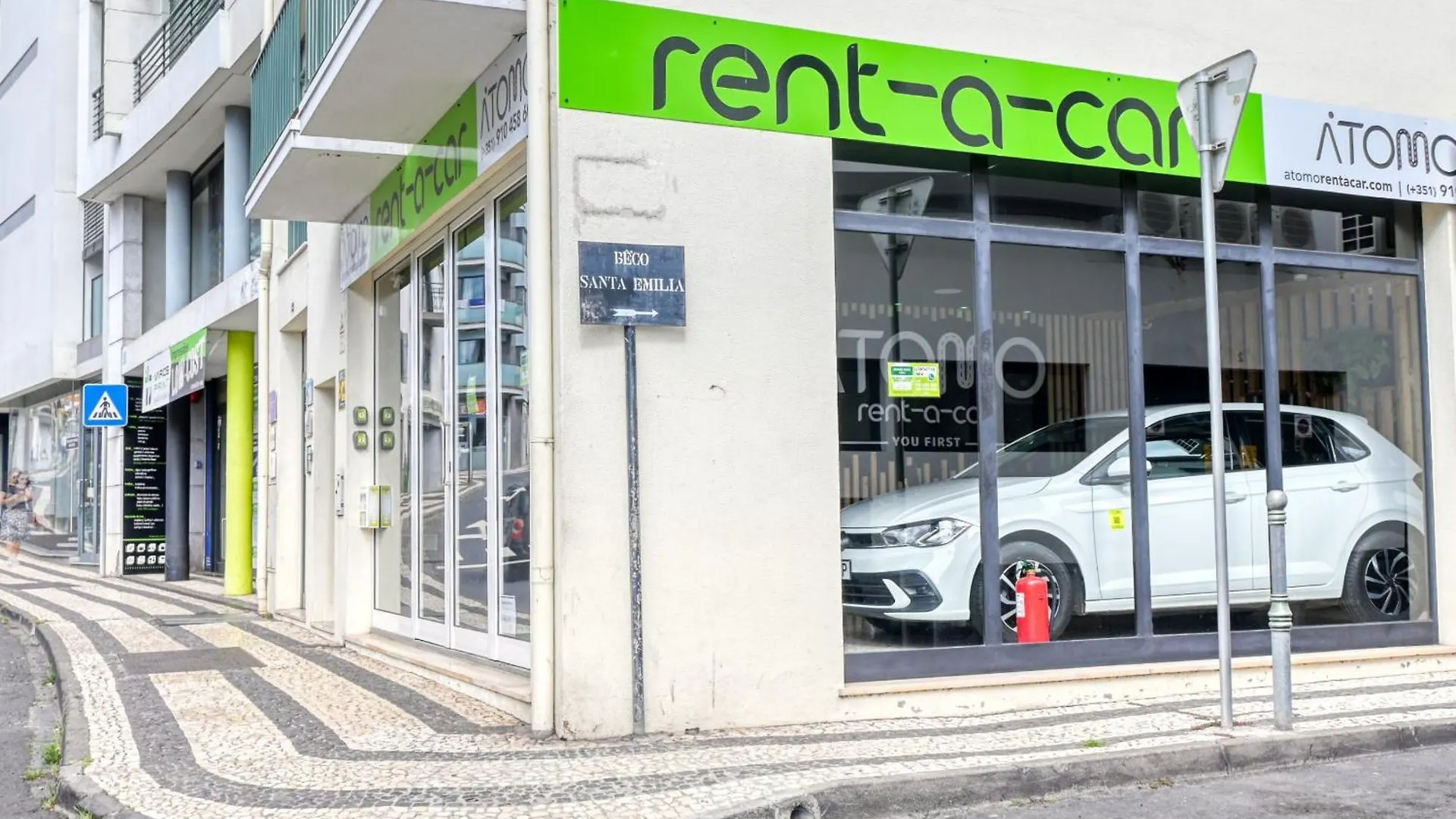 Beco Santa Emilia 3J, A Home In Madeira location